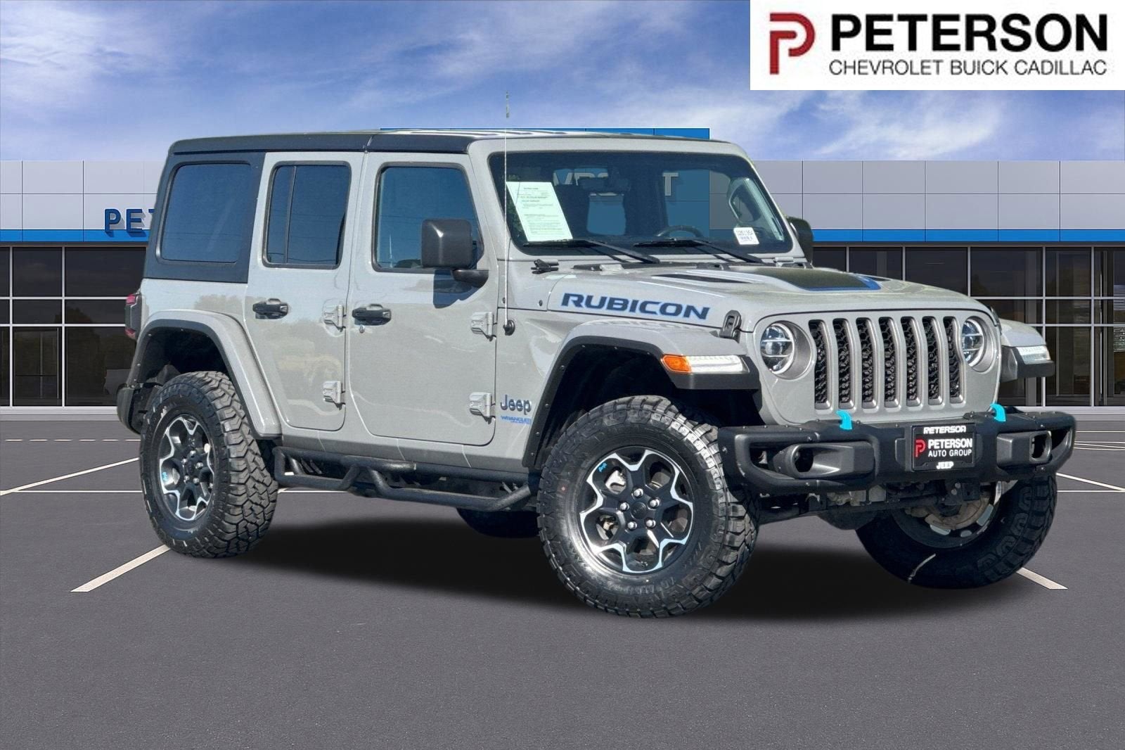 2022 Jeep Wrangler 4xe Unlimited Rubicon in Sting-Gray Clearcoat — front three-quarter view