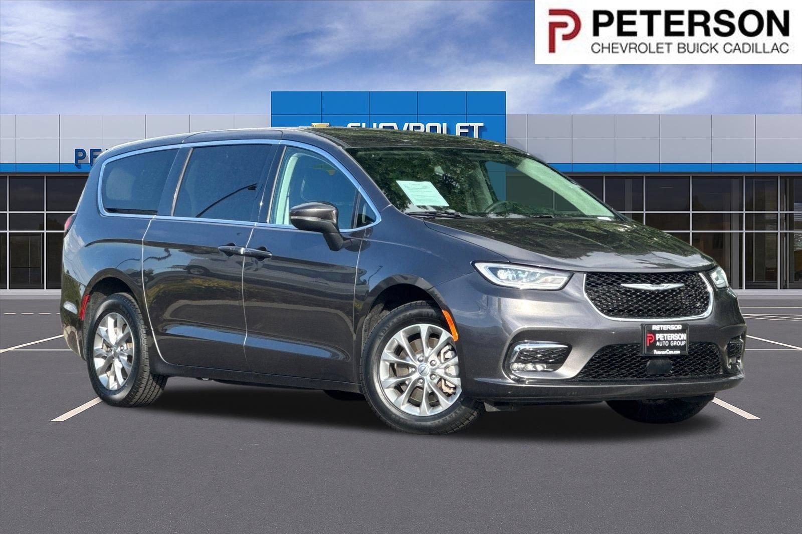 2023 Chrysler Pacifica Touring L in Gray — front three-quarter view