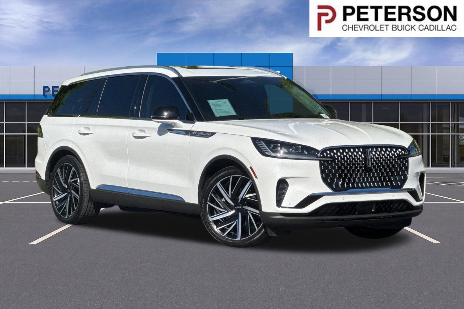2025 Lincoln Aviator Reserve in White — front three-quarter view