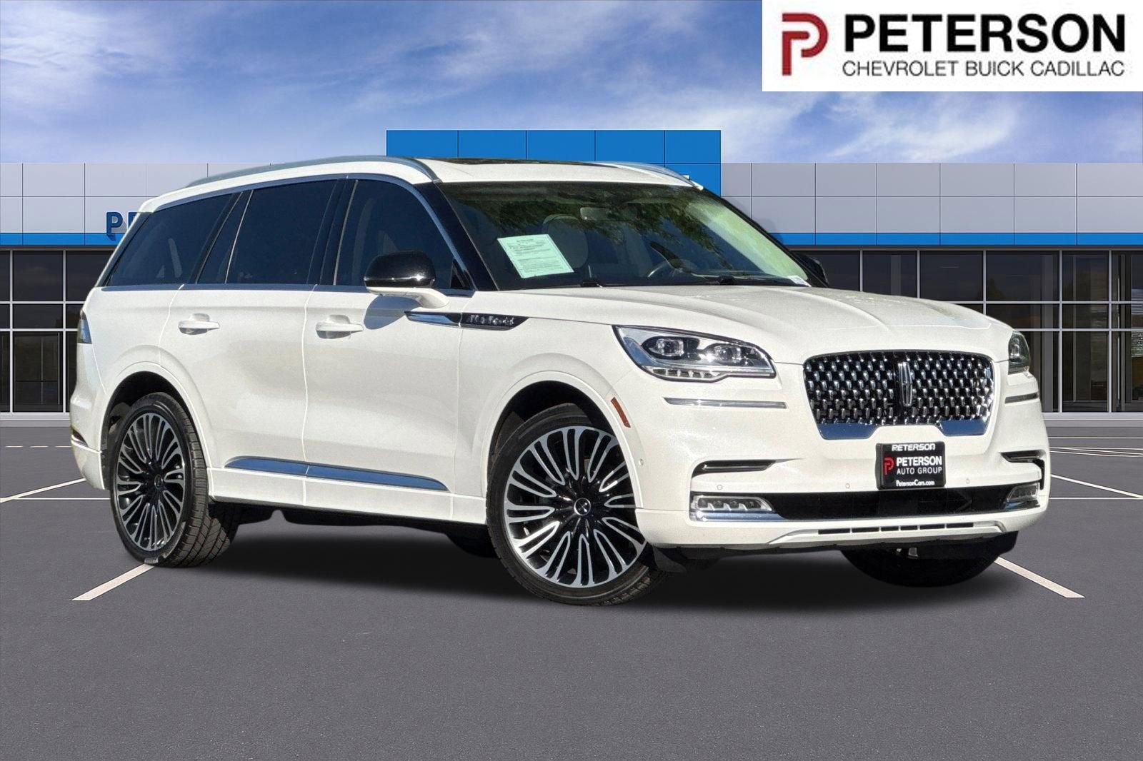 2023 Lincoln Aviator Black Label in White — front three-quarter view