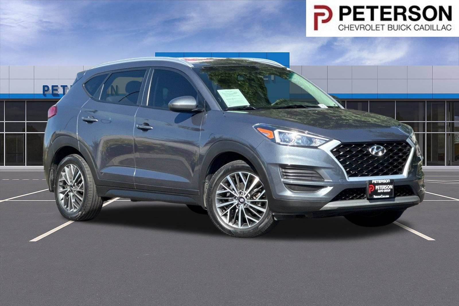 2019 Hyundai Tucson SEL in Gray — front three-quarter view