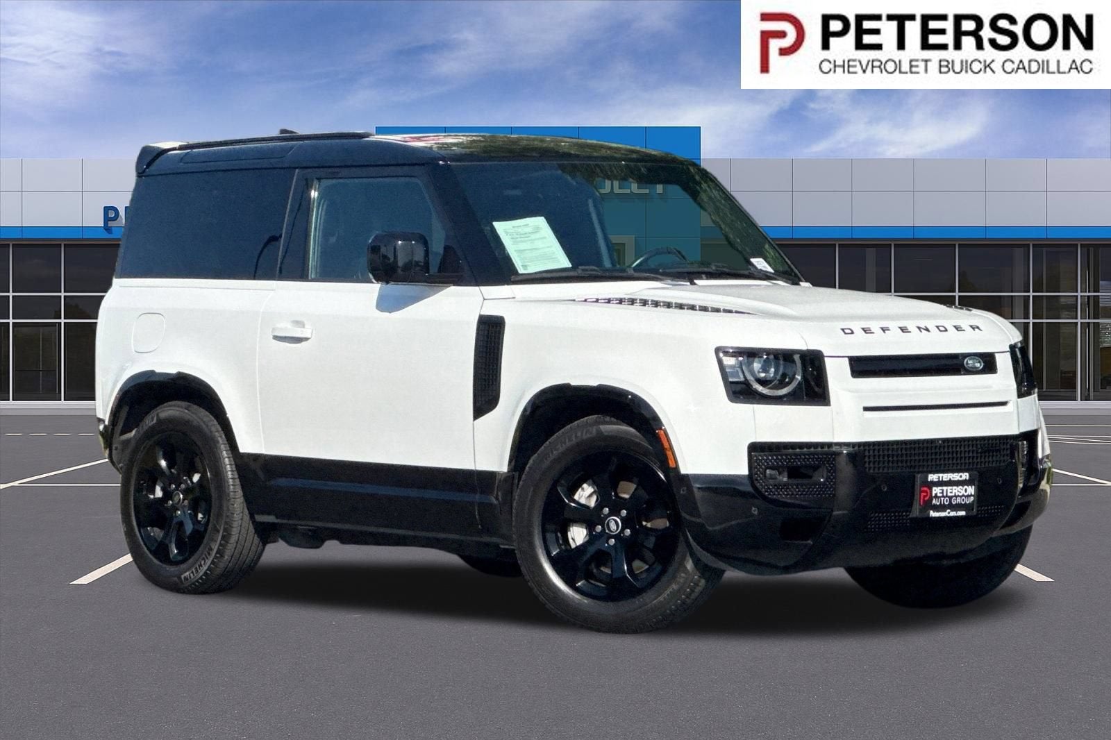 2023 Land Rover Defender 90 X-Dynamic SE in White — front three-quarter view
